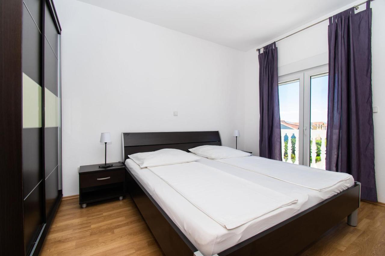 Apartments Kendes Vodice Exteriör bild