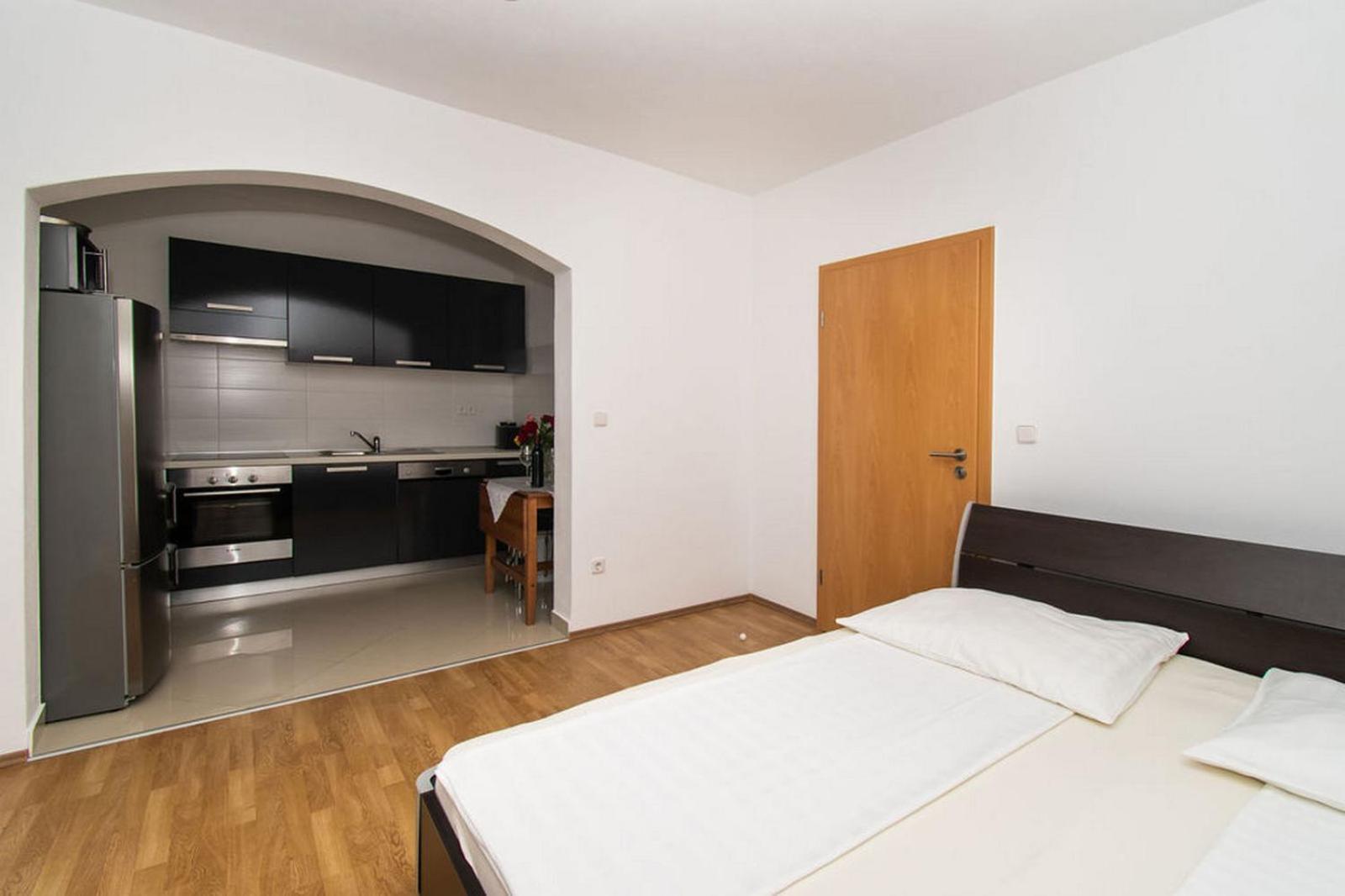 Apartments Kendes Vodice Exteriör bild